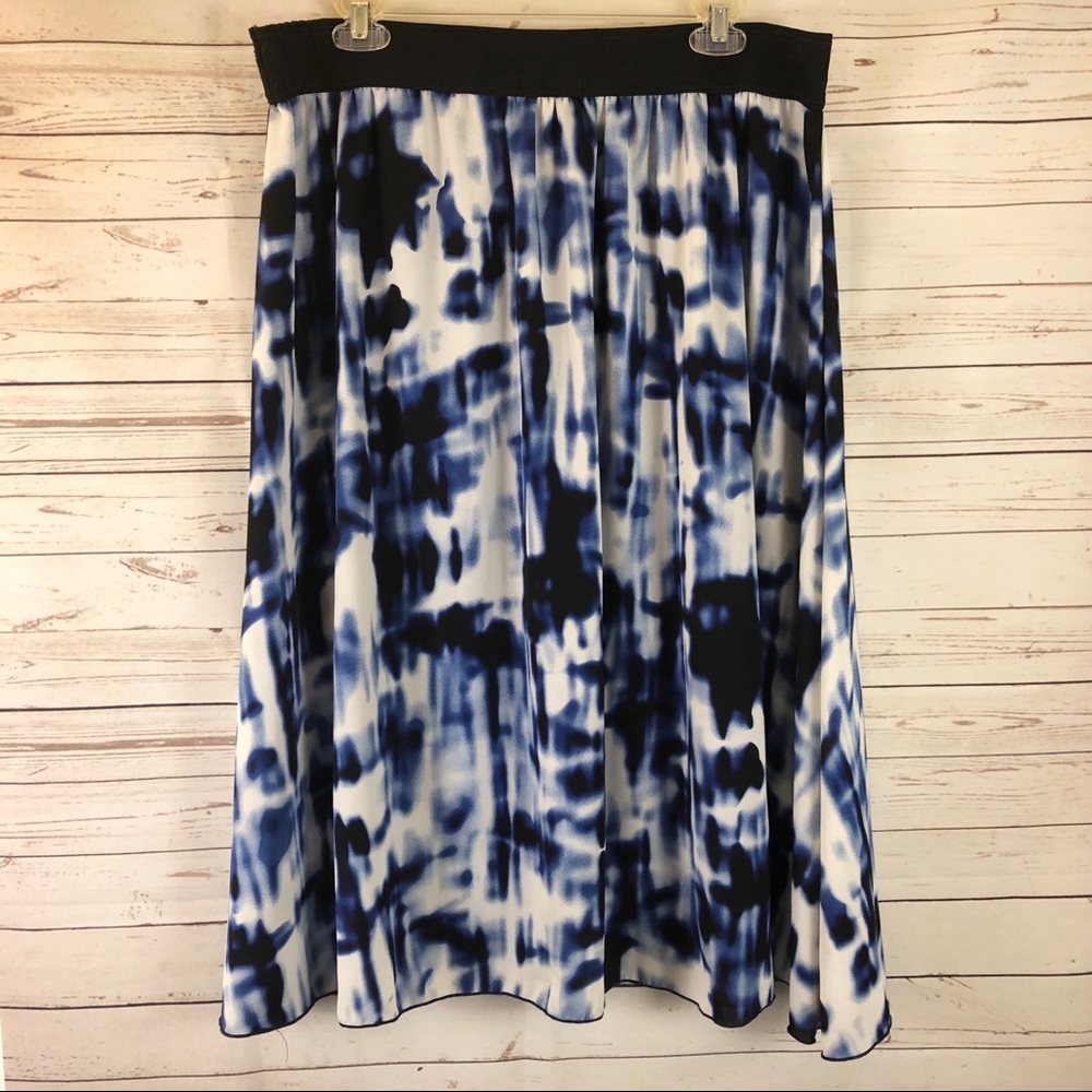 Lularoe NWT Lola skirt black white blue tiedye 2XL